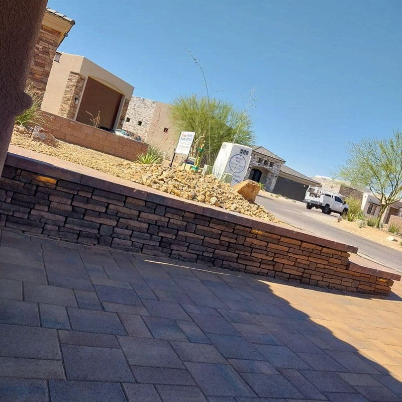 Retaining Wall & Paver Patio